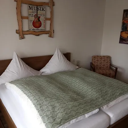 Ochsen, Gästezimmer In Unadingen